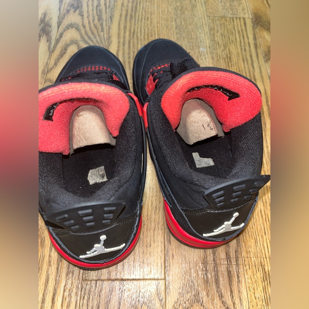Jordan 1 Red Thunder GS - Picture 3 of 4